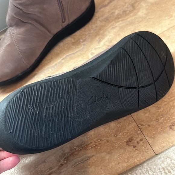 Clarks rani ankle boot lightweight pewter tan new size 7 cloudsteppers - Picture 3 of 7